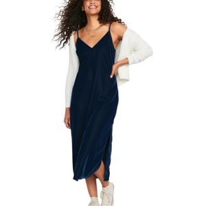 Old Navy Women’s Spaghetti Strap Velvet Midi Slip Dress Blue